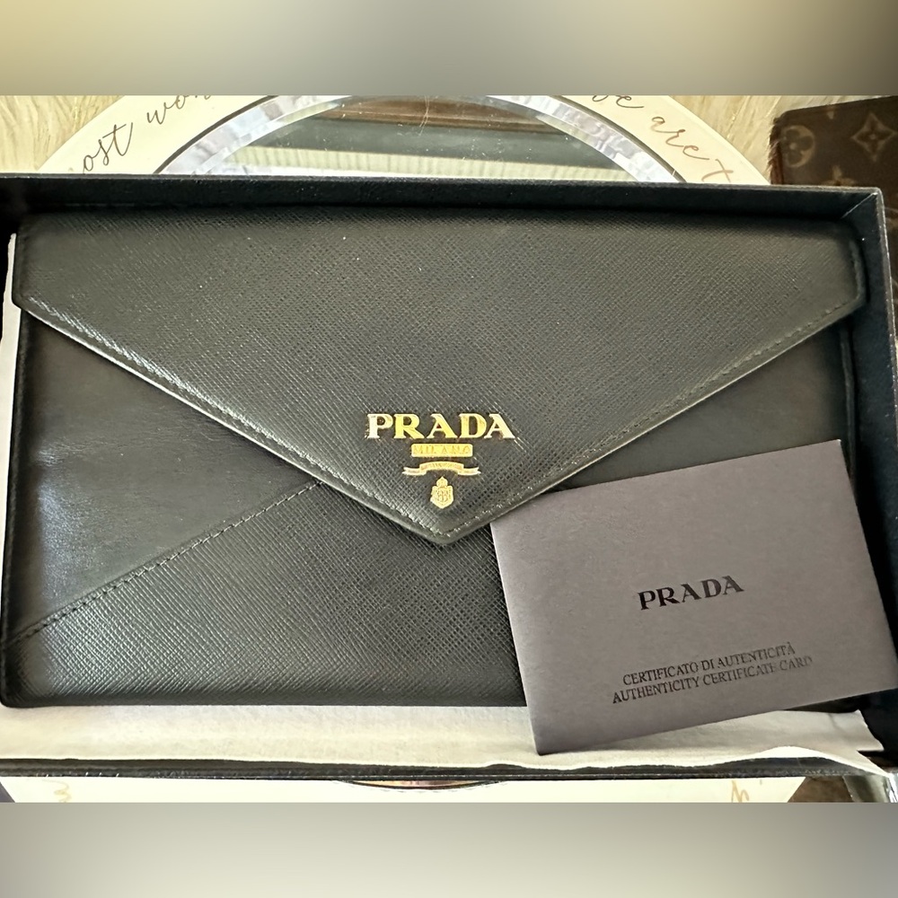 Stunning Prada black saffiano leather envelope style clutch/wallet